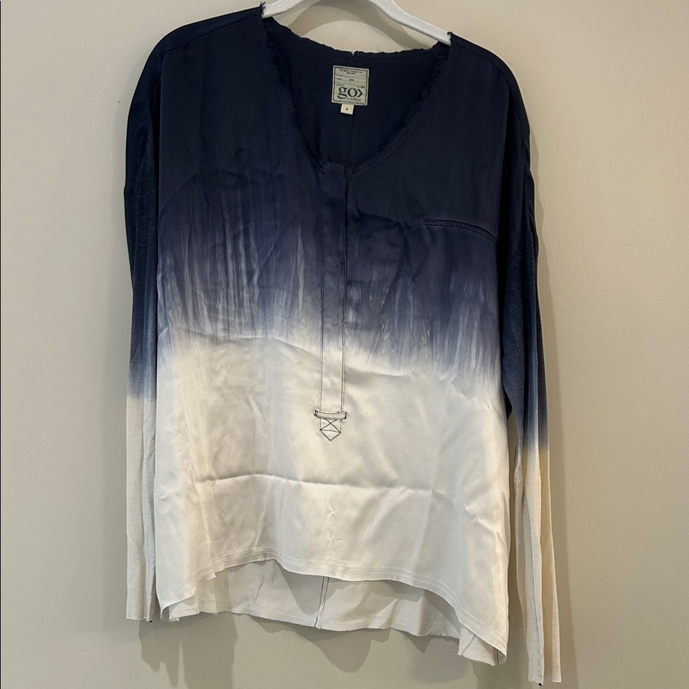 Go > by GoSilk Blue and White Ombre Long Sleeve Top